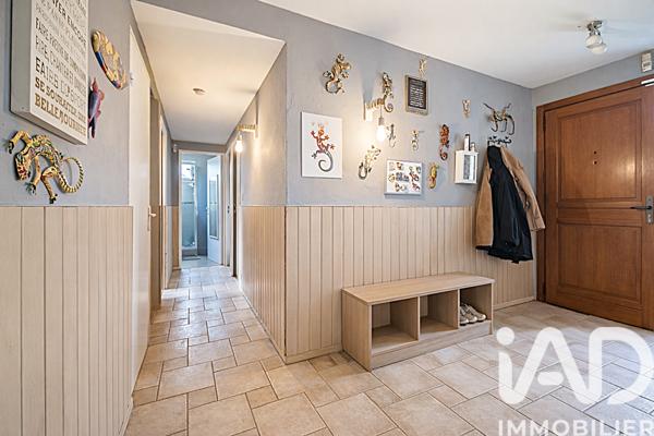 Maison à vendre 7 pièces 125 m² Le Perray-en-Yvelines