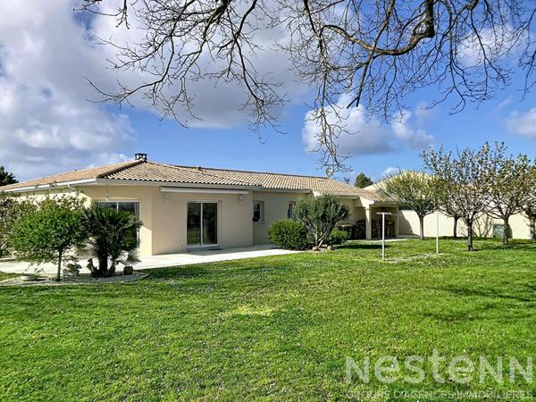 Superbe villa de 5 pièces,135 m², avec piscine à Saujon, proche commodités et mer,