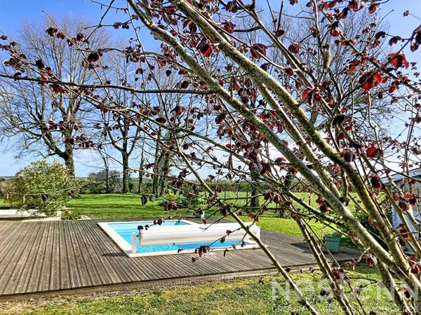 Superbe villa de 5 pièces,135 m², avec piscine à Saujon, proche commodités et mer,