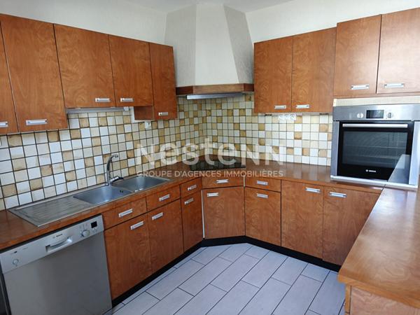 Maison familiale à Bressuire Spacieuse et lumineuse de 110m² avec un terrain de 480m²