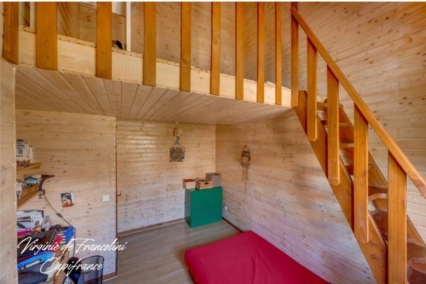 Fontenay-sous-Bois-A vendre maison de 2008-6p-jardin-2 terrasses-un balcon-Une dépendance-cave-Calme-sans vis-à-vis