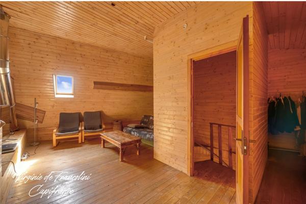 Fontenay-sous-Bois-A vendre maison de 2008-6p-jardin-2 terrasses-un balcon-Une dépendance-cave-Calme-sans vis-à-vis