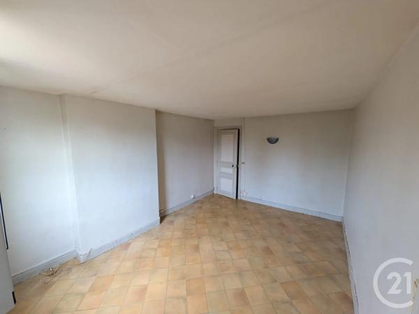 Appartement F2 Bis à vendre  2 pièces - 48 m 2   GUISE  - 02