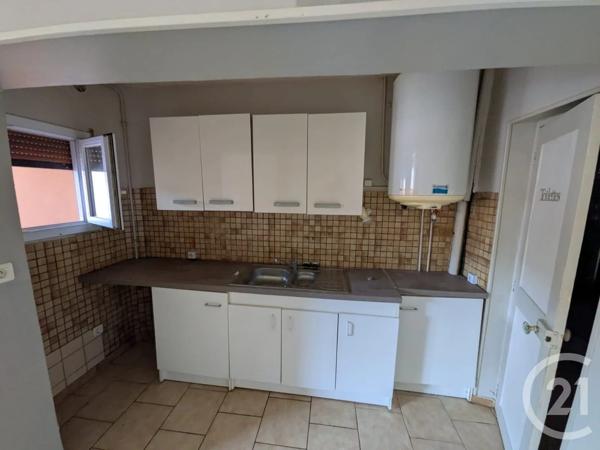 Appartement F2 Bis à vendre  2 pièces - 48 m 2   GUISE  - 02