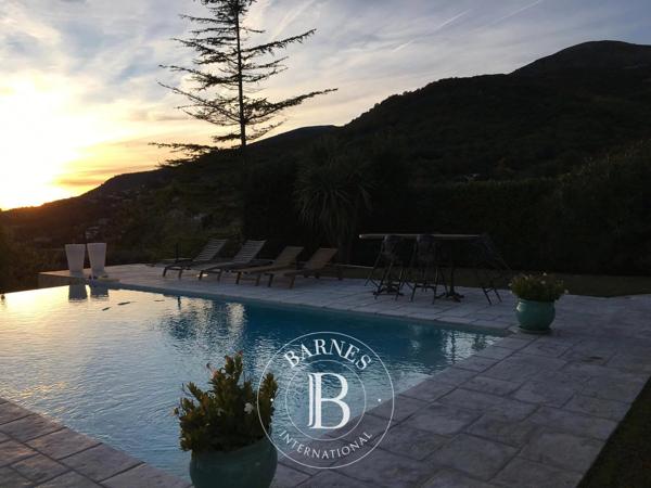Vence, Villa 3 Chambres -  231 m² à vendre