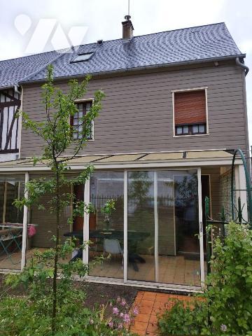 A VENDRE. Maison. LA BAROCHE SOUS LUCE. Sud Orne. Basse Normandie.
Aux abords du bourg, maison...