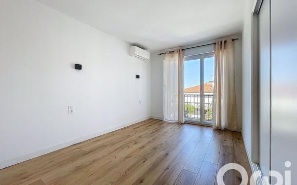 Immeuble à vendre    9 pièces • 211,93 m2 Cabestany