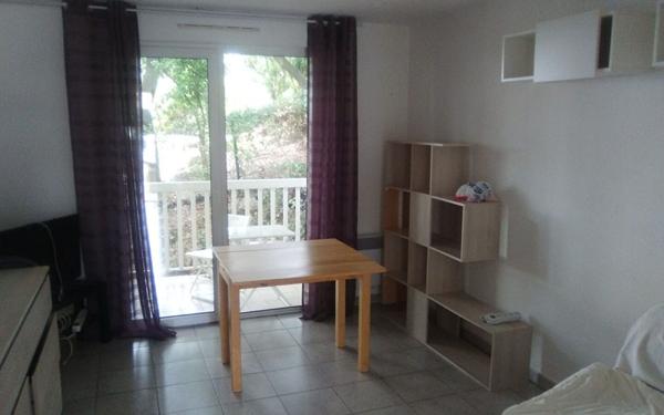 Appartement à louer    1 pièce •  Grabels