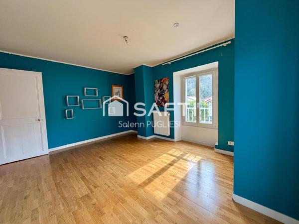 Maison alliant calme et ville