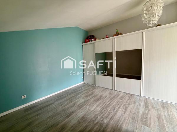 Maison alliant calme et ville