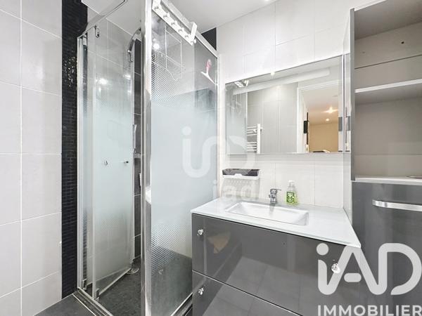 Location appartement 3 pièces 64,48 m² Marseille 8