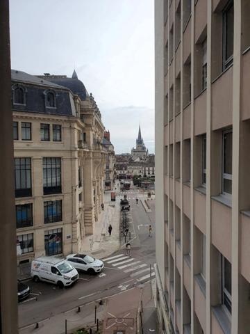 Appartement à louer 2 pièces DIJON (21)