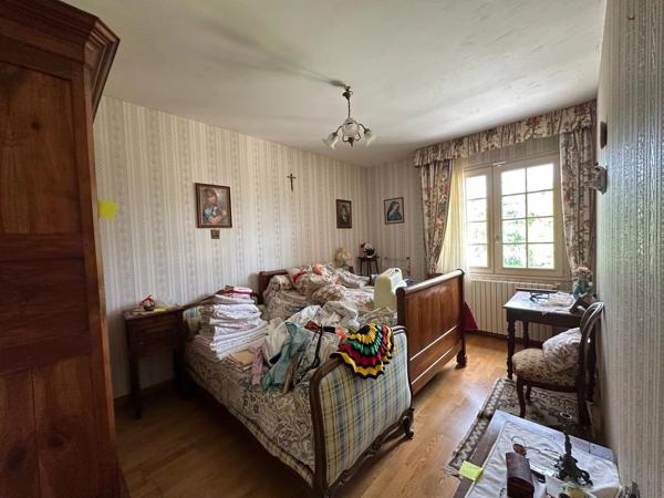 Vente                                                      Maison
                        
                                         181 m2                     à Buxerolles