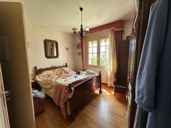 Vente                                                      Maison
                        
                                         181 m2                     à Buxerolles