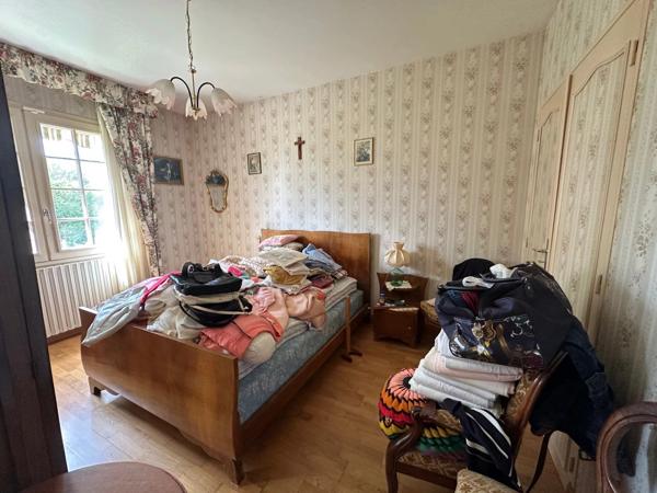 Vente                                                      Maison
                        
                                         181 m2                     à Buxerolles