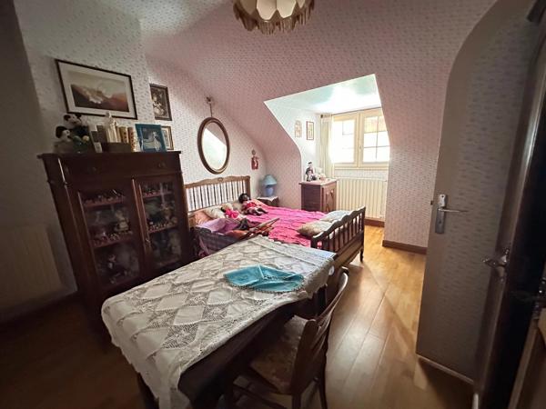 Vente                                                      Maison
                        
                                         181 m2                     à Buxerolles
