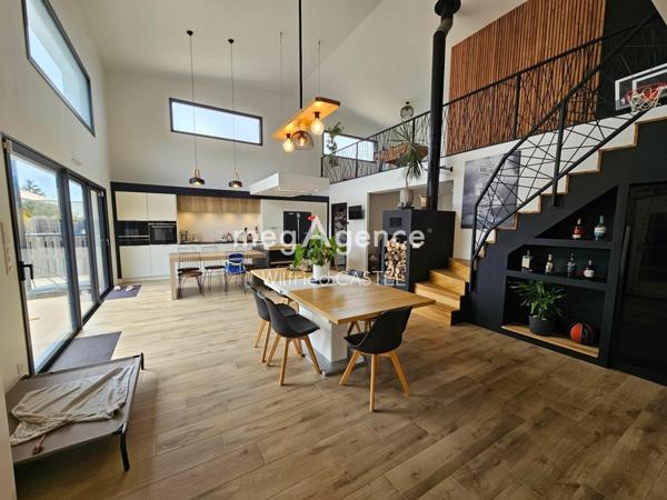 Maison à Les Sables-d'Olonne, 85100 - 9 pièces 255m²