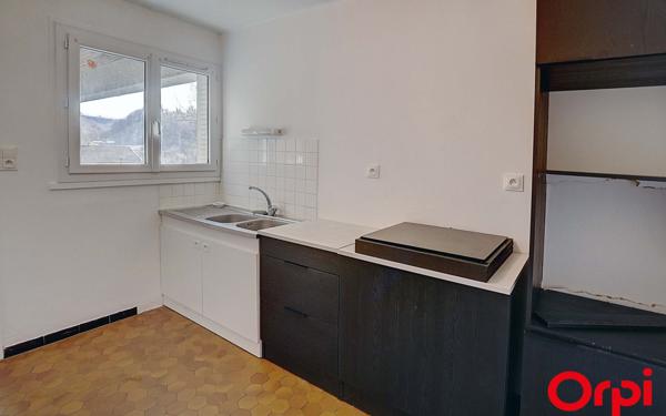 Maison à vendre    4 pièces •  Nivolas-Vermelle