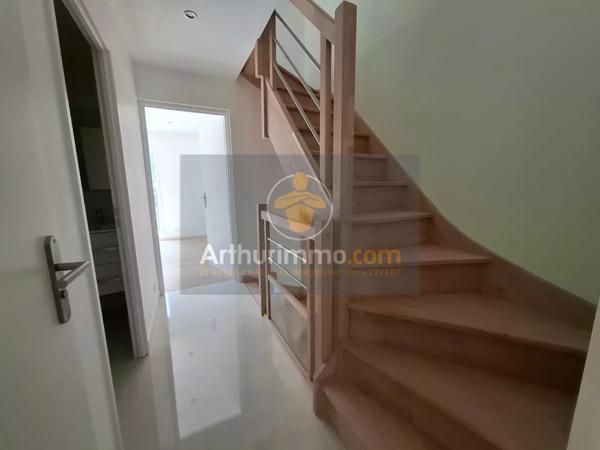 Vente                                                      Maison
                        
                     6 pièces                      85 m2                     à Mouroux