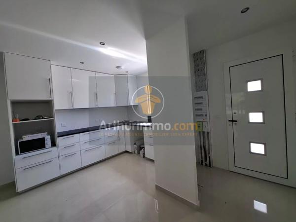 Vente                                                      Maison
                        
                     6 pièces                      85 m2                     à Mouroux