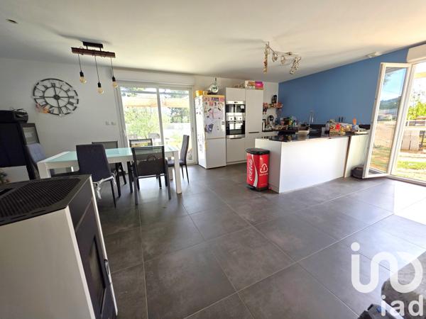 House for sale 5 rooms 98 m² Peaugres
