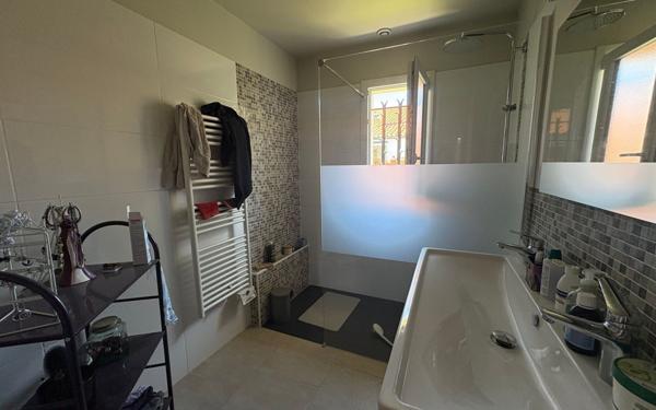 Maison à vendre    5 pièces •  Saubion
