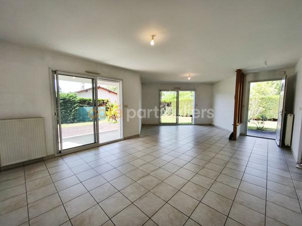 Vente
                Maison107 m² - 6 Pièces -
                    MONT DE MARSAN (40000)