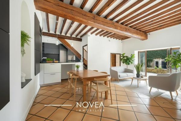 Maison de caractère rénovée – 260 m² – 5 chambres – Terrasse – Proche commodités