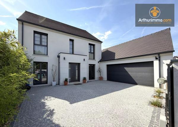 Vente                                                      Maison
                        
                     7 pièces                      191 m2                     à Compiègne