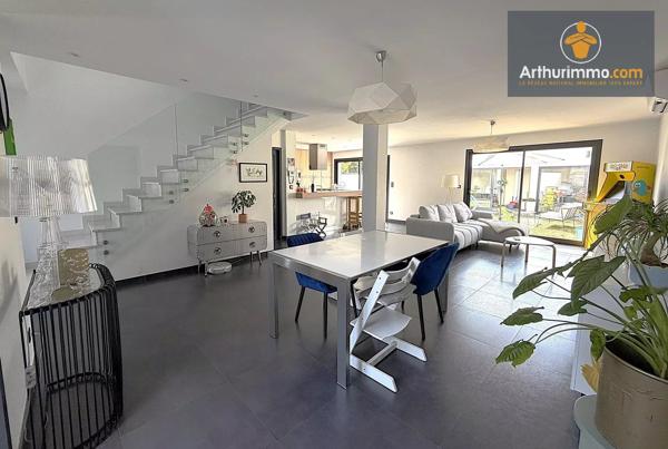 Vente                                                      Maison
                        
                     7 pièces                      191 m2                     à Compiègne