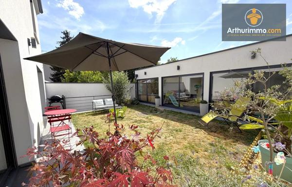 Vente                                                      Maison
                        
                     7 pièces                      191 m2                     à Compiègne