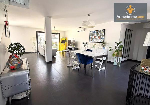 Vente                                                      Maison
                        
                     7 pièces                      191 m2                     à Compiègne