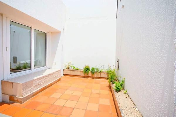 AGEN - QUARTIER JACOBINS - Maison de ville de 133m² dont 90m² habitables avec 3 chambres et une cour intérieure.