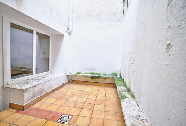 AGEN - QUARTIER JACOBINS - Maison de ville de 133m² dont 90m² habitables avec 3 chambres et une cour intérieure.