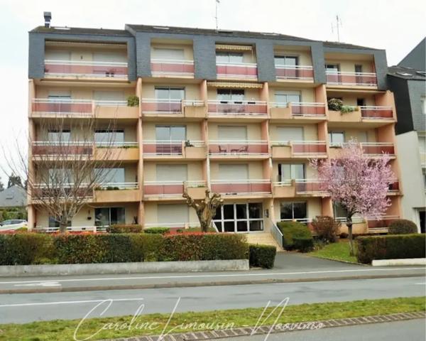 HYPER CENTRE: DUPLEX 2 CHAMBRES AVEC GARAGE et CAVE