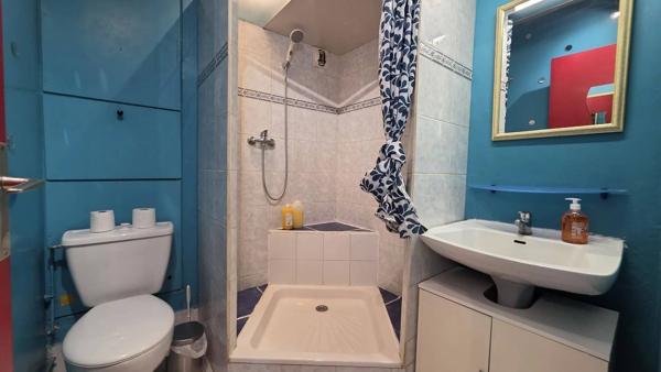 Studio de 32,62 m² avec terrasse ouverte – Villeurbanne