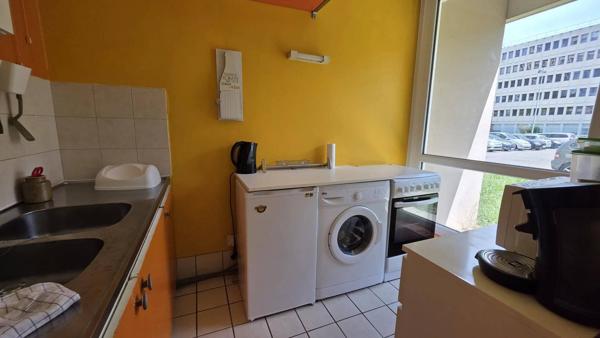 Studio de 32,62 m² avec terrasse ouverte – Villeurbanne