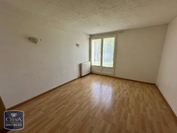 Appartement à louer 2 pièces 37.91m² Châteauroux (36000)