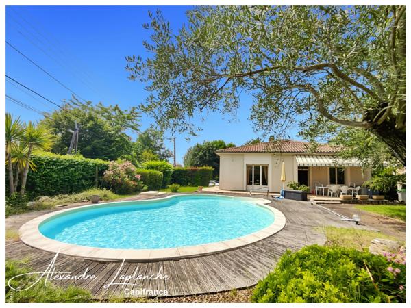 Dpt Tarn et Garonne (82), à vendre MONTAUBAN quartier Beausoleil maison 8 pièces de 175 m² avec piscine et jardin de 1000m².