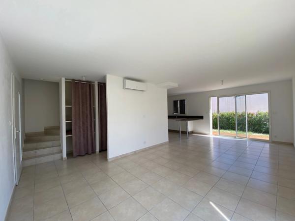 Maison récente 86m2 avec jardin et garage à vendre 4 pièces SAINT GENIES DE MALGOIRES (30)