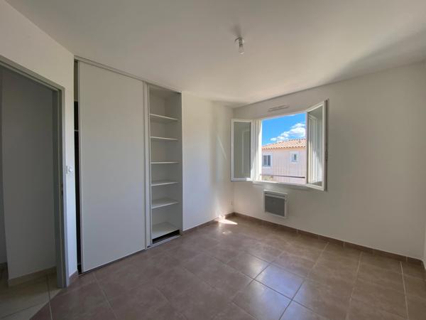 Maison récente 86m2 avec jardin et garage à vendre 4 pièces SAINT GENIES DE MALGOIRES (30)