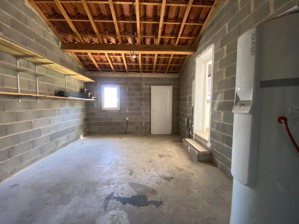 Maison récente 86m2 avec jardin et garage à vendre 4 pièces SAINT GENIES DE MALGOIRES (30)