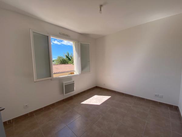 Maison récente 86m2 avec jardin et garage à vendre 4 pièces SAINT GENIES DE MALGOIRES (30)