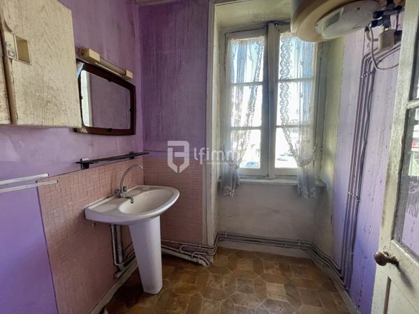 Maison à réhabiliter – Fort potentiel au centre ville de Quimper