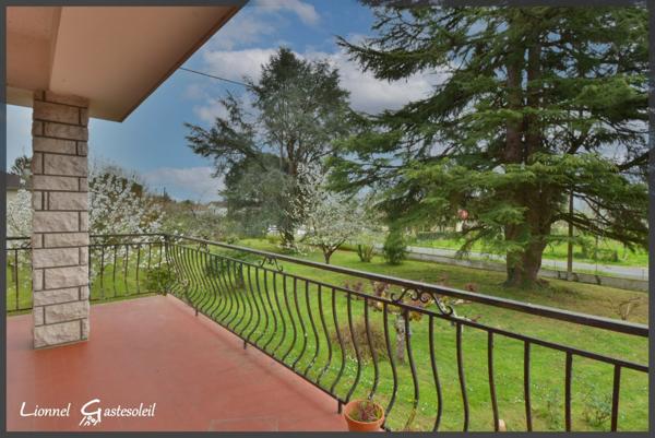 Maison à vendre 9 pièces d’environ 188 m² 7 chambres à Port-Sainte-Foy-et-Ponchapt (24)