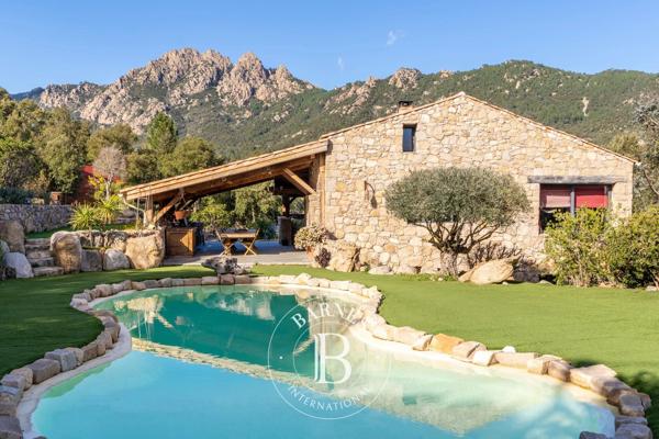 Sainte-Lucie-de-Porto-Vecchio, Villa 6 Chambres -  180 m² à vendre