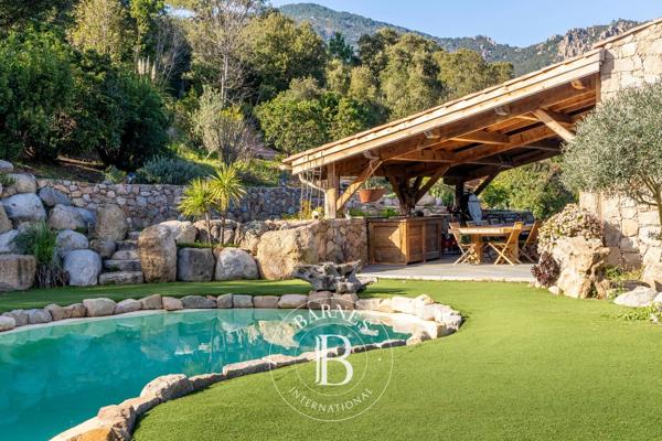 Sainte-Lucie-de-Porto-Vecchio, Villa 6 Chambres -  180 m² à vendre