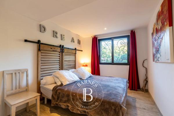 Sainte-Lucie-de-Porto-Vecchio, Villa 6 Chambres -  180 m² à vendre