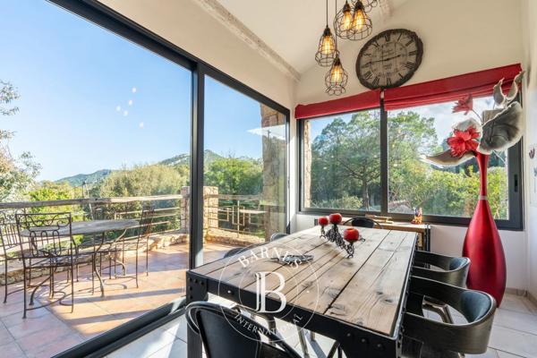 Sainte-Lucie-de-Porto-Vecchio, Villa 6 Chambres -  180 m² à vendre