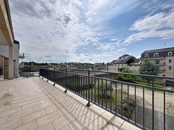 MaisonChateau Gontier Sur Mayenne 5 pièce(s) 180 m2